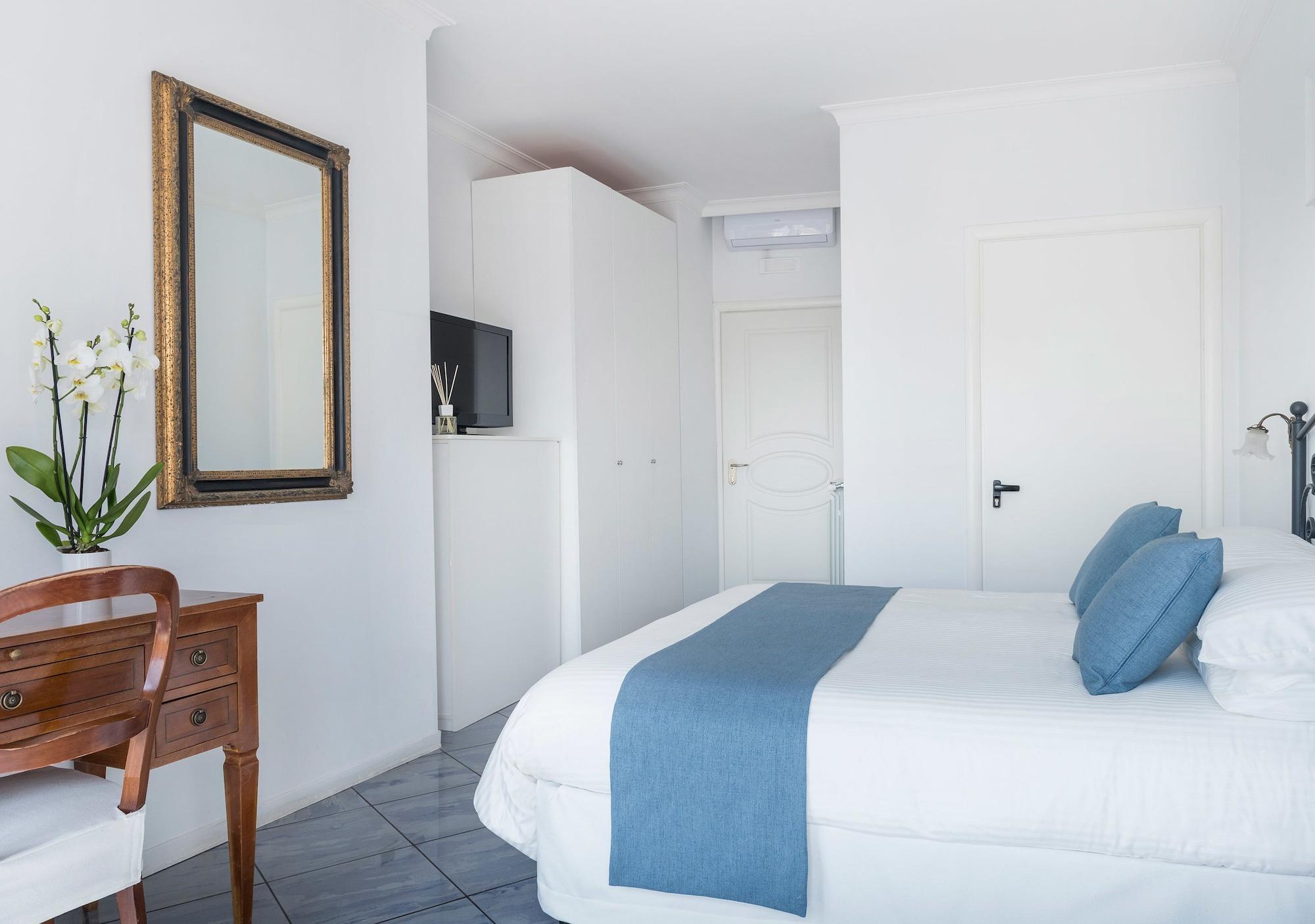 Fiorentini Residence Napoli Bagian luar foto