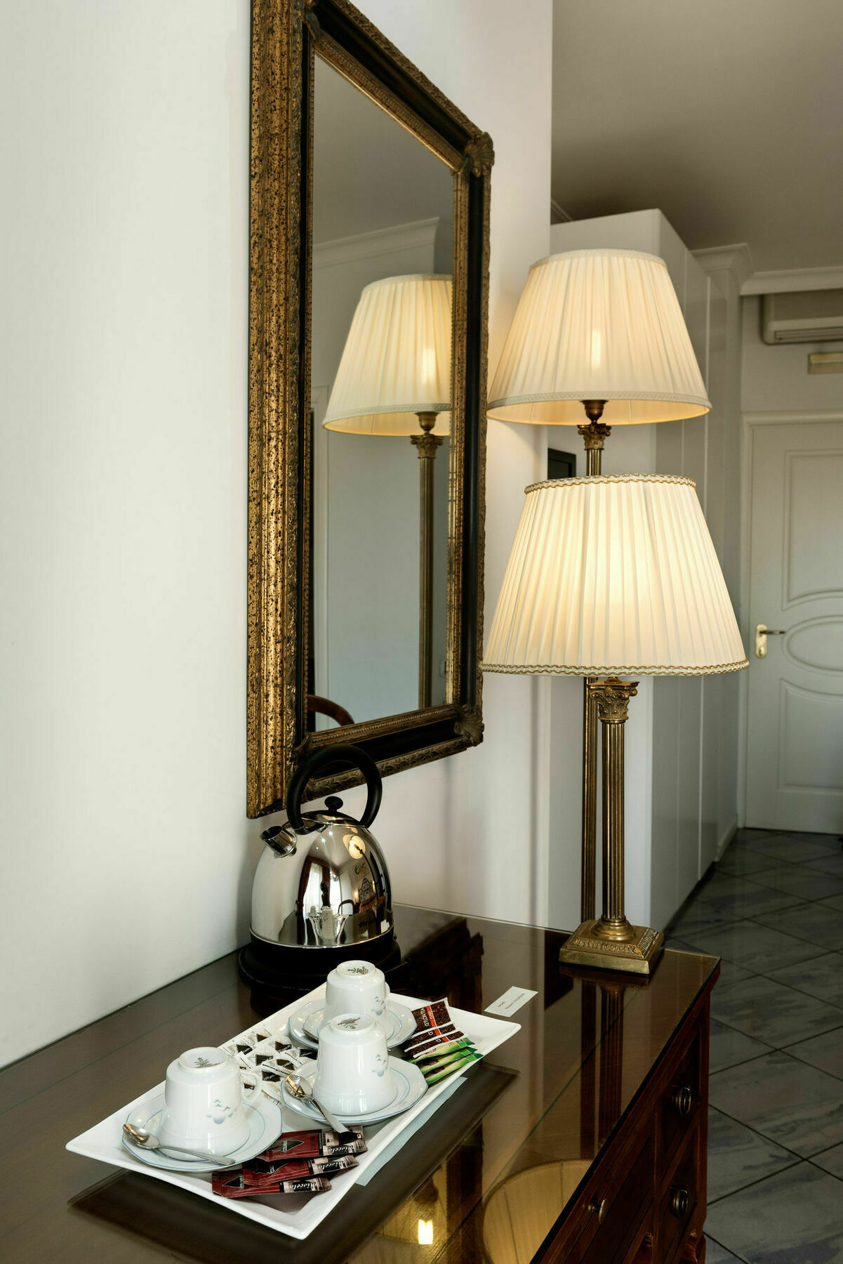 Fiorentini Residence Napoli Bagian luar foto