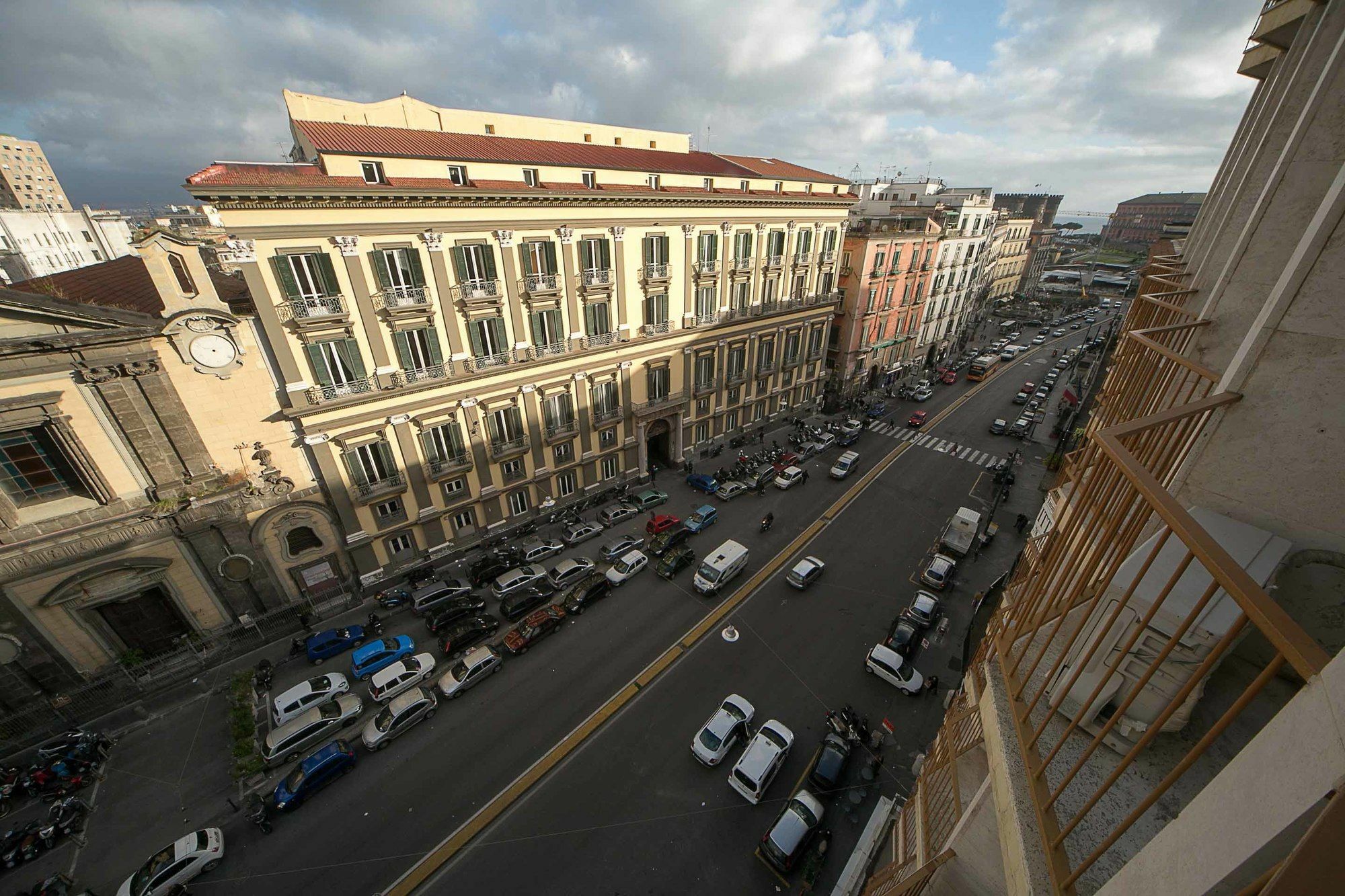Fiorentini Residence Napoli Bagian luar foto